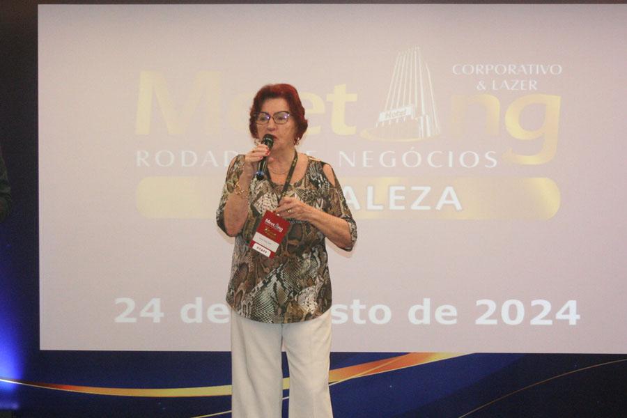 Elza Wolcoff, idealizadora dos Meetings Corporativos na abertura do evento;